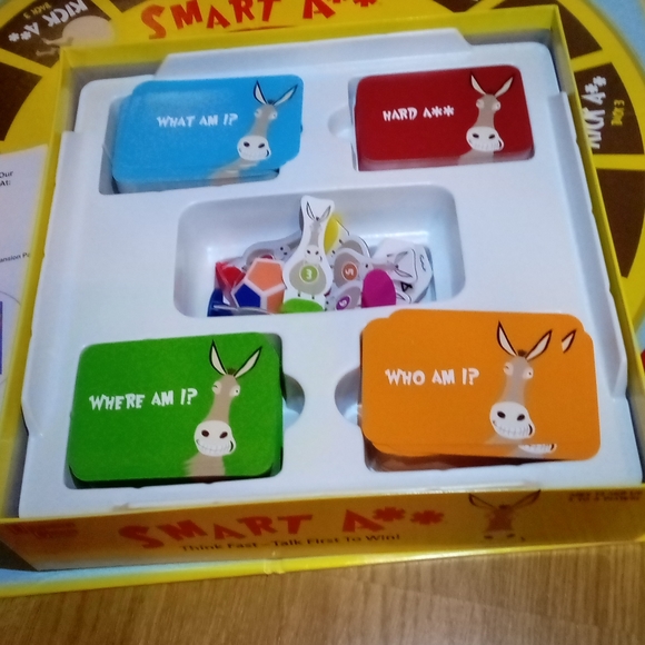 Smart A** board game - Picture 2 of 6